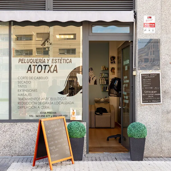 Centro De Estética y peluquería Atotxa - Peluquería en Donostia-San Sebastian - foto 2
