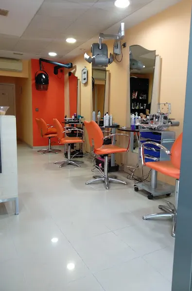 Peluquería Sympatia - Peluquería en Alcorcón - foto 2