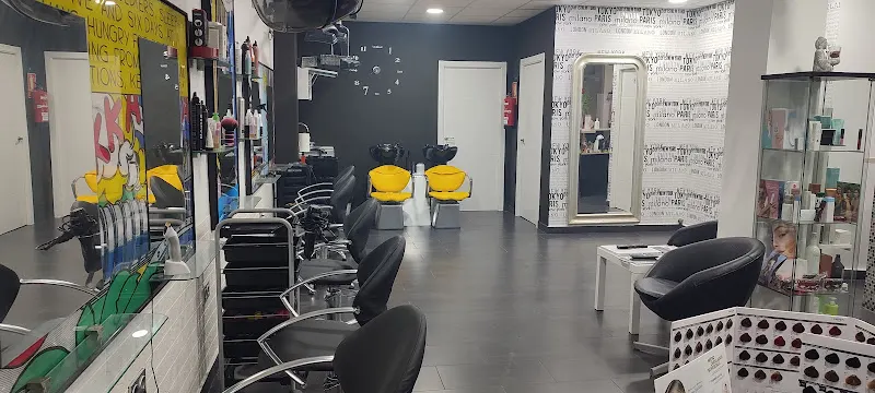 Salón De Belleza Charo Herves
