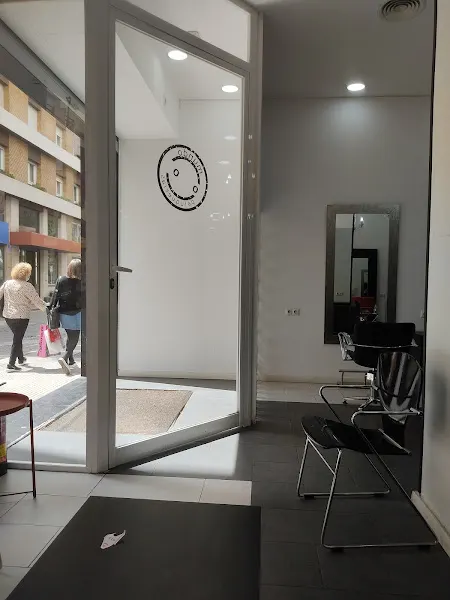 Low Cost Mundo Peluquerías
