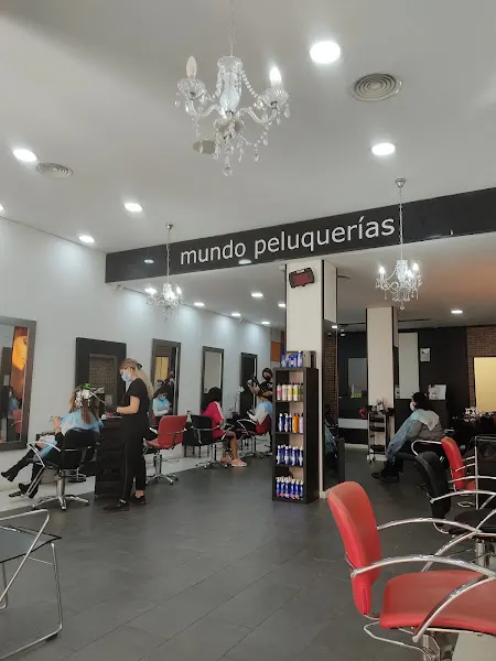 Low Cost Mundo Peluquerías - Peluquería en Huelva - foto 2