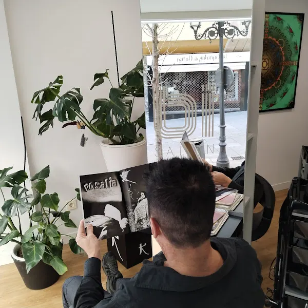 Bi Salon