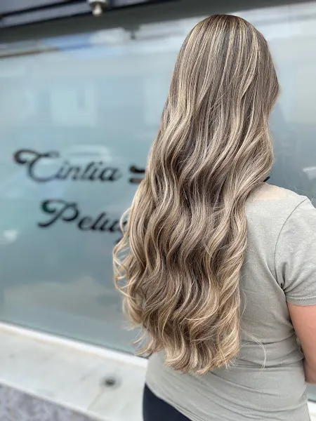 Cintia López Peluquería - Peluquería en Dos Hermanas - foto 2