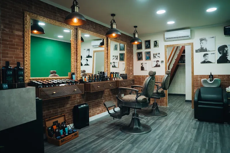 RoyalTGNbarberia - Peluquería en Tarragona - foto 4