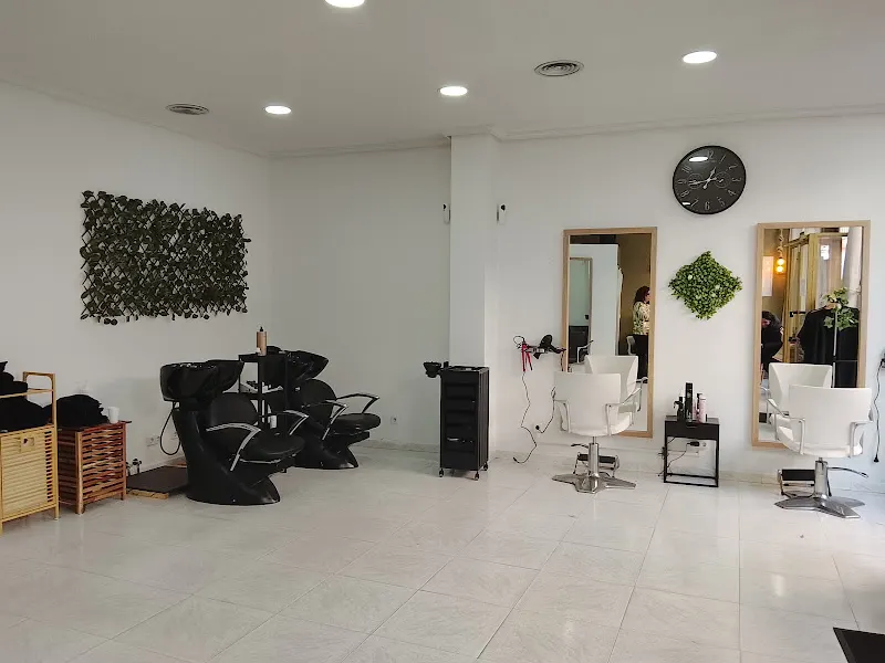 R prados estilistas - Peluquería en Torrejón de Ardoz - foto 2