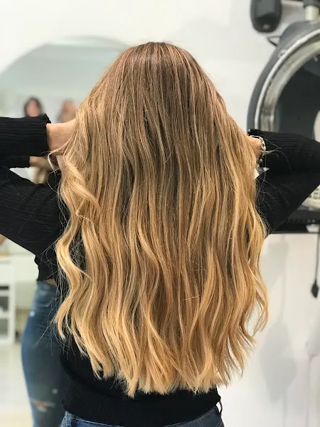 Carrié | Hair Studio