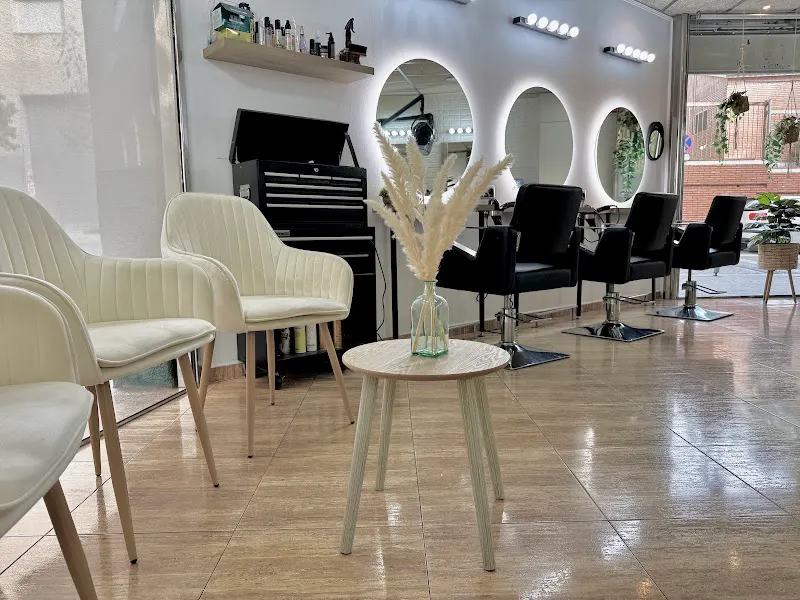 OASIS Hair & Beauty Salón | Peluquería y estética | Mataró - Mataró