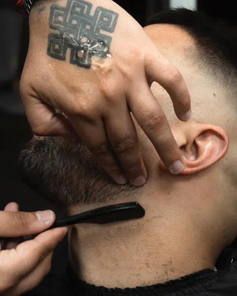Karma Barber Club - Algeciras