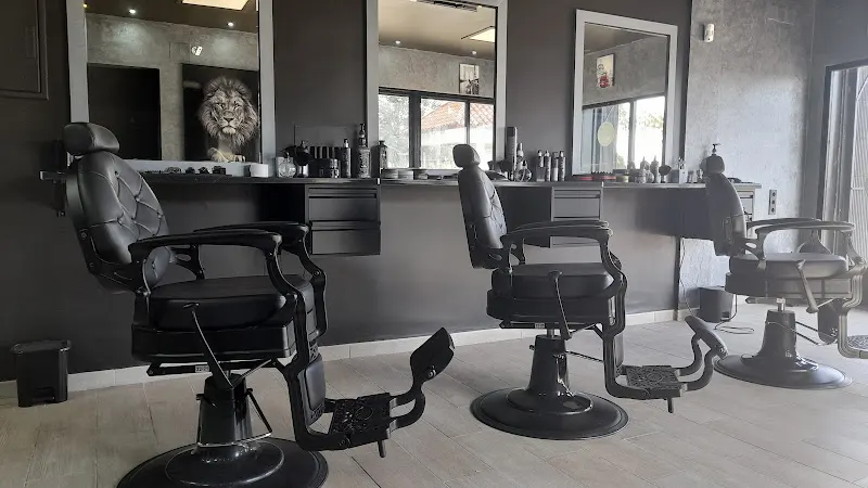 BLACK BARBER - Barbería Algeciras - Algeciras