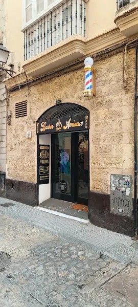 Barber Shop Aminux - Barbería en Cádiz - foto 2