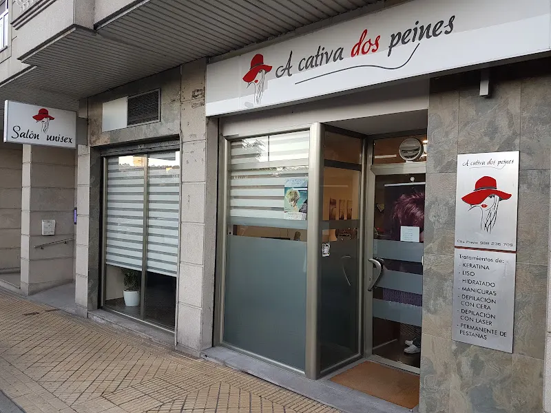 A cativa dos peines - Ourense