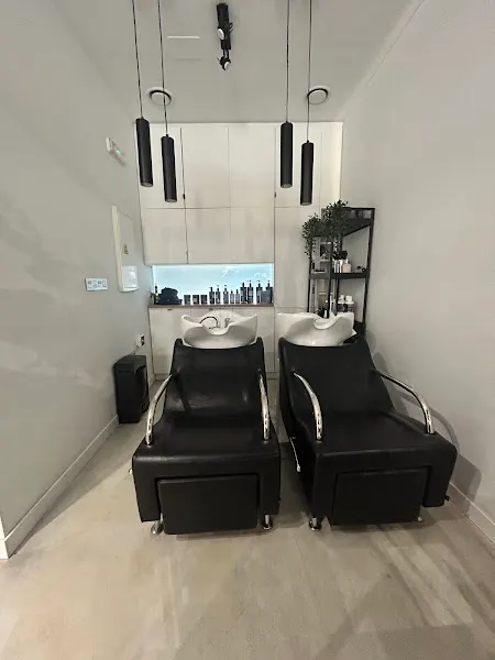 Salón Equis - Ourense