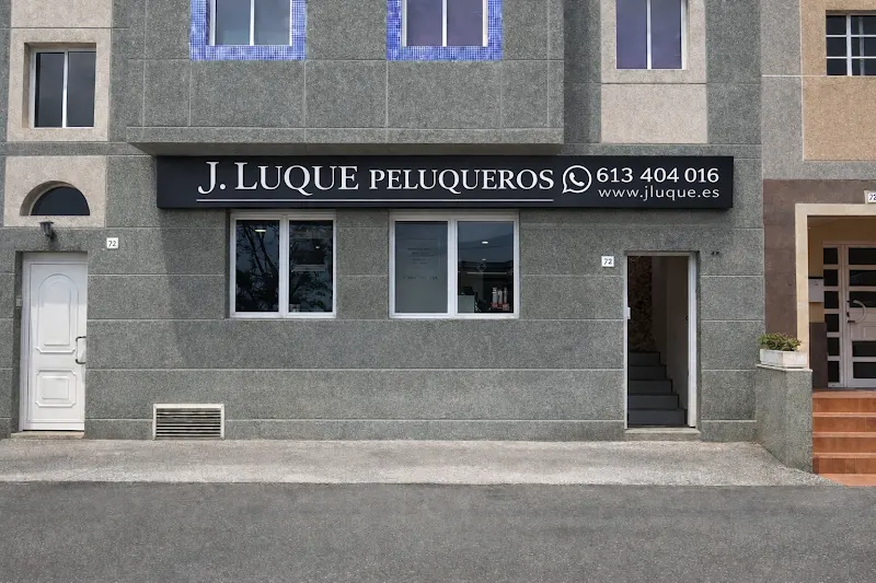 J Luque Peluqueros Telde - Peluquería en Telde - foto 2
