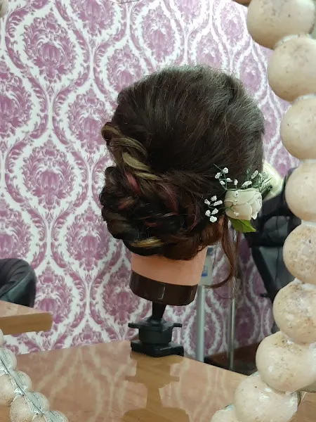 MaríaM Álvarez PERRUQUERIA Unisex. - Cornellà de Llobregat