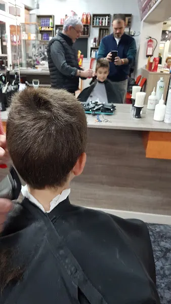 -CONDE- -Peluqueros-. - Cornellà de Llobregat