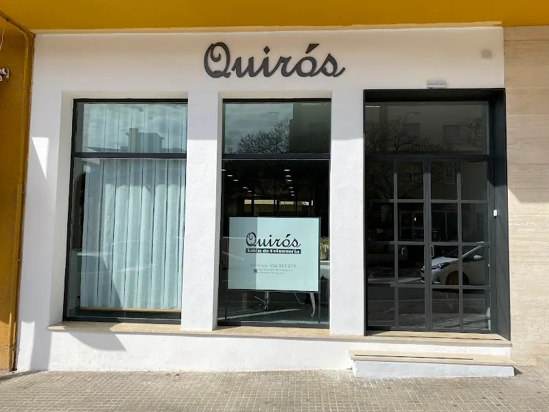 Quiros Salón De Peluquería - Peluquería en El Puerto de Santa María - foto 2