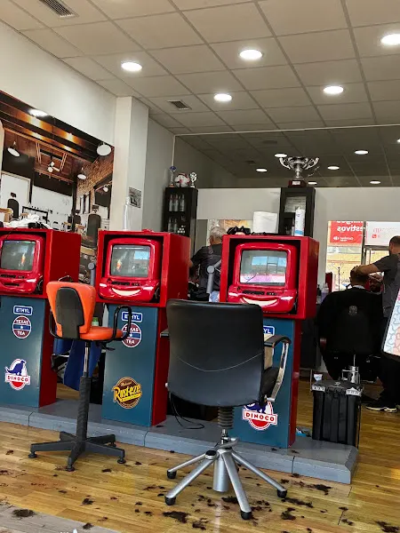 Javier & Raúl Peluqueros - Peluquería en Cádiz - foto 2