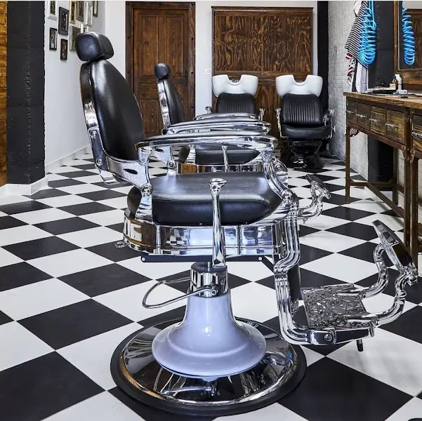 Barbarian's hair salon - Barbería en El Ejido - foto 2