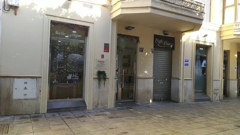 Salón Belle Époque - Melilla