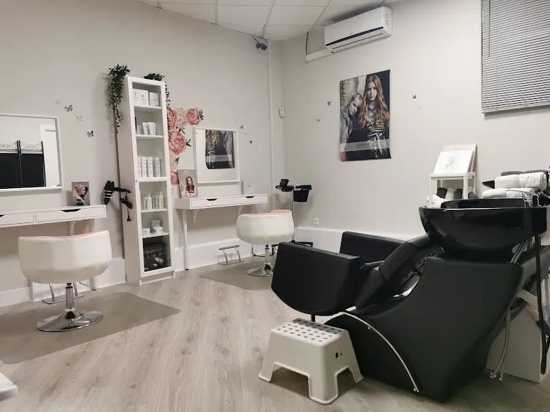 UNIKA - Peluquería & Estética - Peluquería en Fuensalida - foto 2
