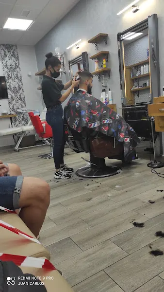 Peluquería Aquí Te Pelo - Melilla