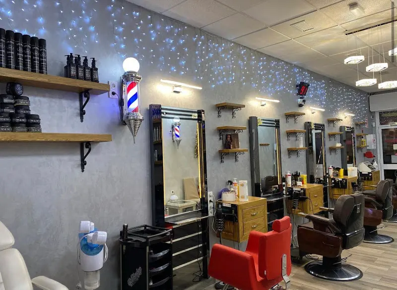 Peluquería Aquí Te Pelo - Peluquería en Melilla - foto 2