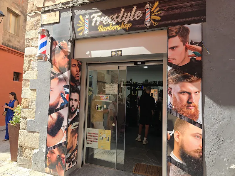 Freestyle barbershop - Barbería en Torroella de Montgrí - foto 2