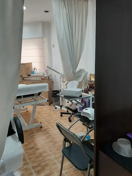 Peluqueria Divinity - Peluquería en Melilla - foto 2