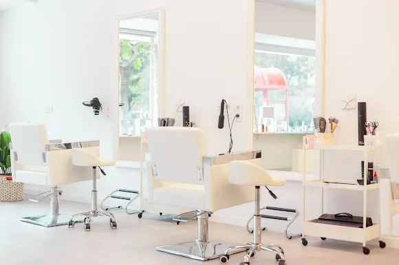 BEXT Hair Extension & Beauty Studio