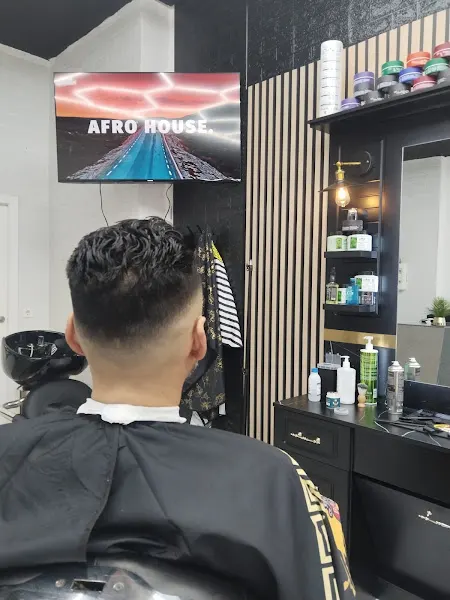 Multilingual barber