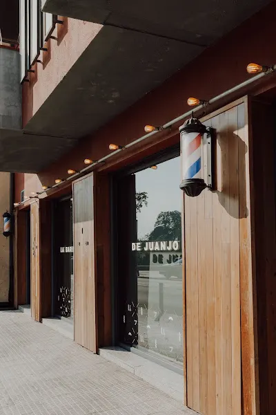 La Barbería de Juanjo / LBJ