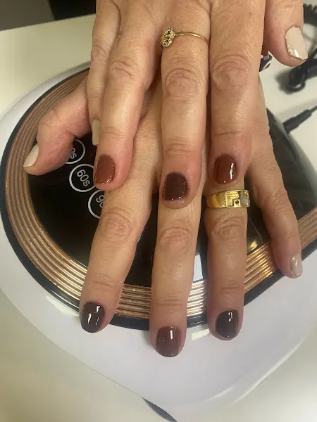 Peluquería & Estética Karla Miguel - Peluquería en Tordesillas - foto 2