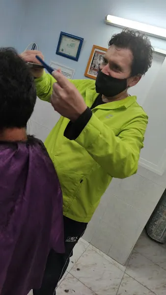 PELUQUERÍA DE Blas - Peluquería en Aracena - foto 2