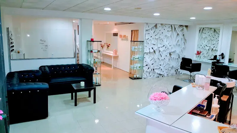 Peluqueria Estetica MaNbel - Peluquería en Aracena - foto 2