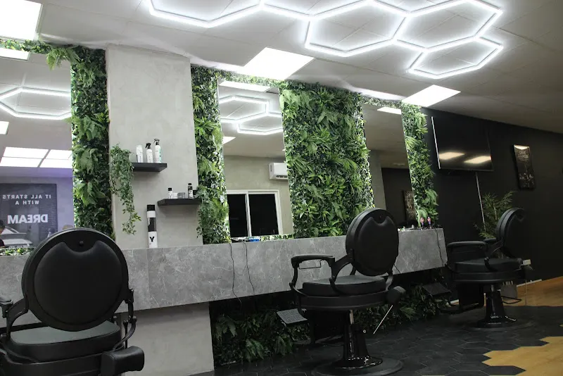 RB barber studio BARBERIA EN SANT BOI - Peluquería en Hospitalet de Llobregat (L) - foto 2