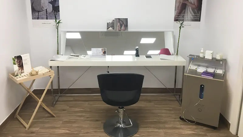 Peluquería Estética y Masajes Pura Vida, Elisabeth Iglesias