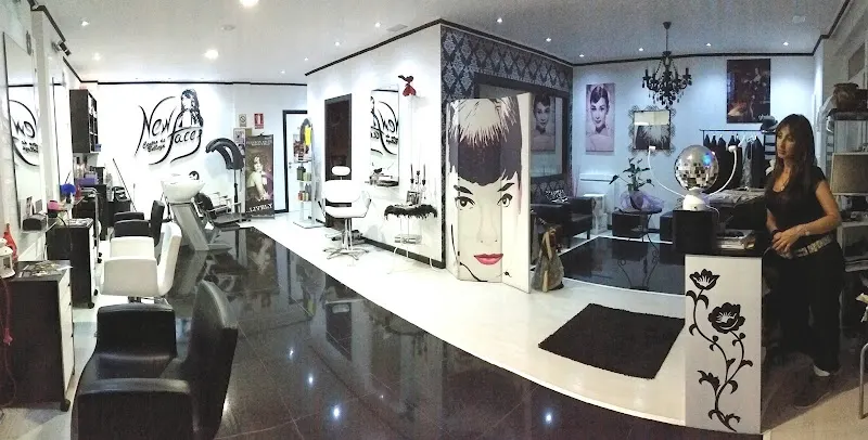New Faces, Centro de Belleza. Tattoo Studio - Peluquería en Cee - foto 2