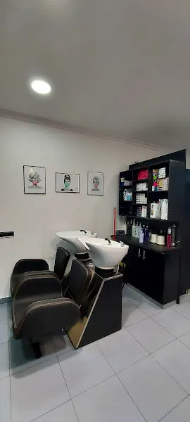 Peluquería Enigma C.B.