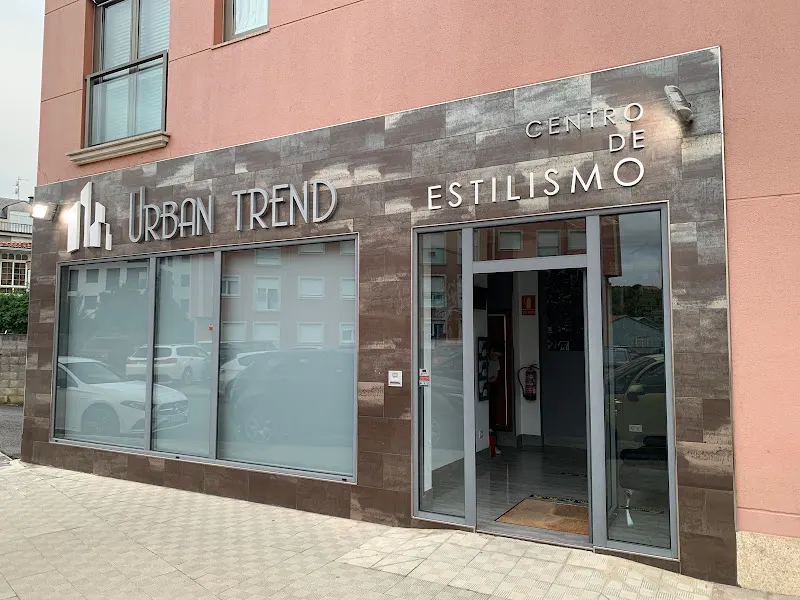 Urban Trend Ares - Peluquería en Ares - foto 2