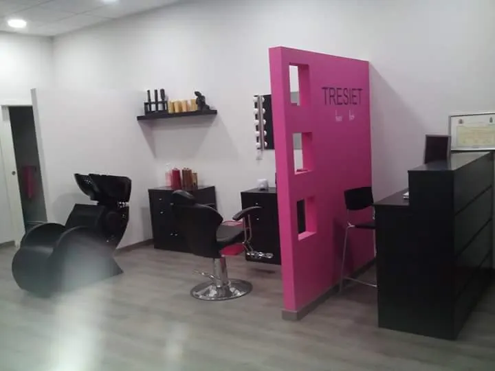 Tresiet Peluquería y Bienestar - Peluquería en Pontevedra - foto 2