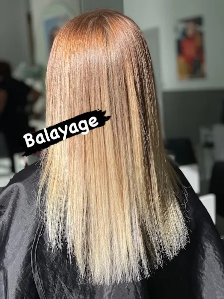 Raquel Guirao Peluqueria