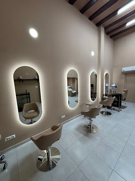 Peluqueria, Salon. Trenzas Barcelona. Babel