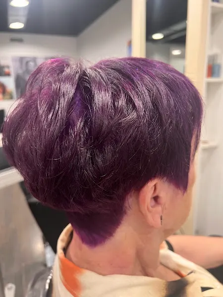 Peluquería en Nou Barris | Alberto Martí Perruquers Estilistes - Peluquería en Barcelona - foto 4