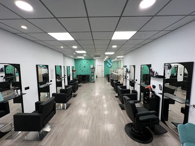KMon Peluquería - Peluquería en Barcelona - foto 2