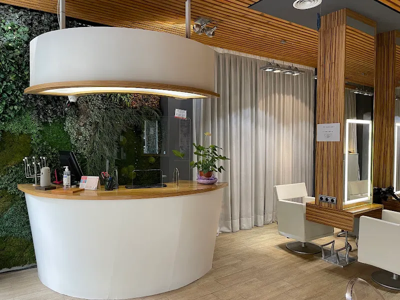 Peluqueria y estética La Gente - Valencia - Peluquería en Valencia - foto 2