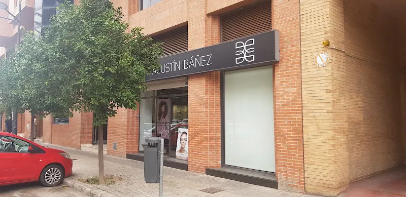 Agustín Ibáñez: Peluquero y Estilista en Valencia - Peluquería en Valencia - foto 2