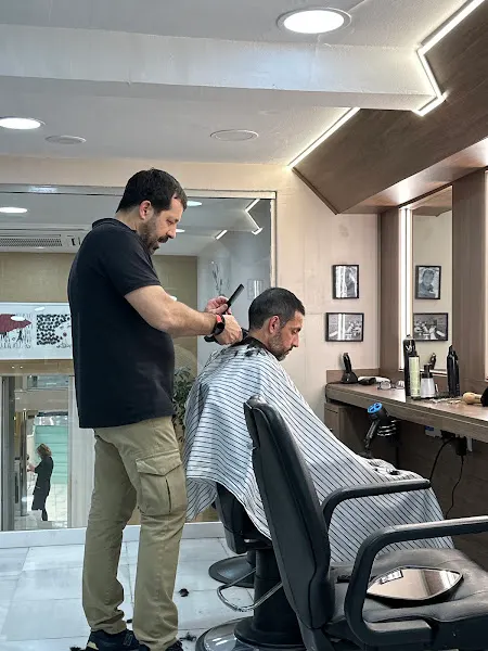 Valero Peluqueros - Tu Peluquería de Confianza en Valencia