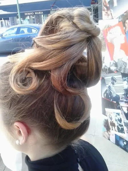 Carmen Talaverón Peluquería .Santa justa .Sevilla - Peluquería en Sevilla - foto 2