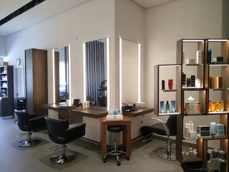 Salón Llongueras - Peluquería Zaragoza
