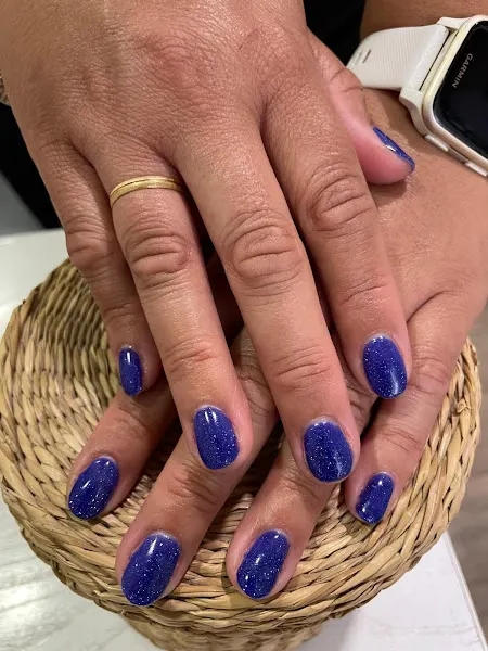 Peluquería Tendencias Málaga - Tratamientos personalizados y técnicas de mechas - Peluquería en Málaga - foto 2